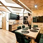 Pod Grapą Jakuzzi&deluxe&willa Pod Grapą Poronin