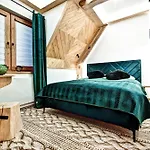 Pod Grapą Jakuzzi&deluxe&willa Pod Grapą Domek alpejski Poronin