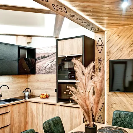 Pod Grapa Twin & Jakuzzi Deluxe & Pod Grapa Chalet Poronin
